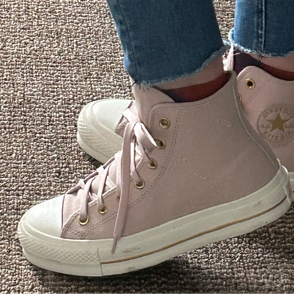 Converse Chuck Taylor All Star Lift Platform Summit Pink with gold High-Tops